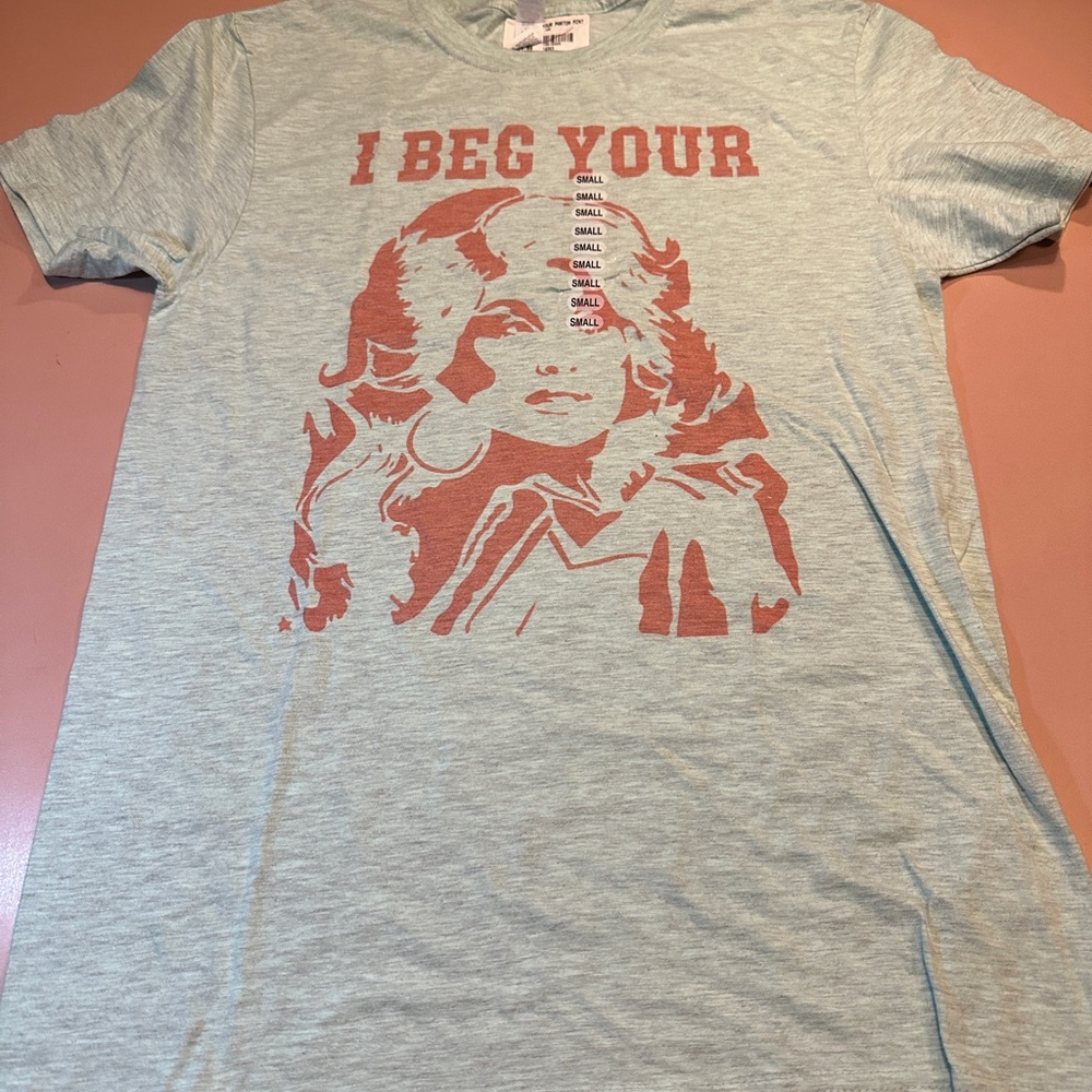 Dolly Parton Tshirt!  NWT.